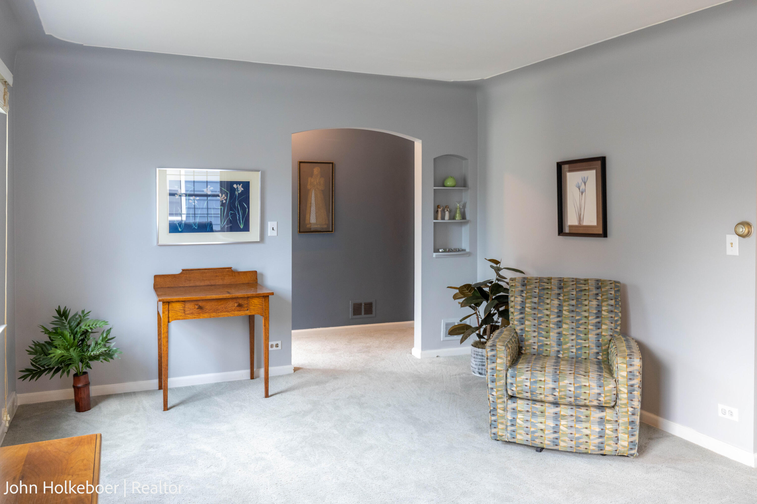 2226 College Avenue Se Property Photo 7