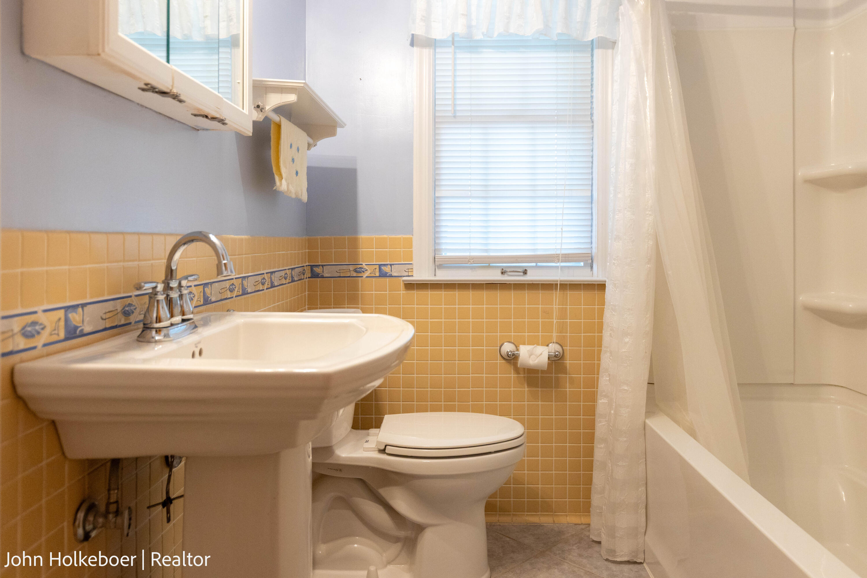 2226 College Avenue Se Property Photo 14