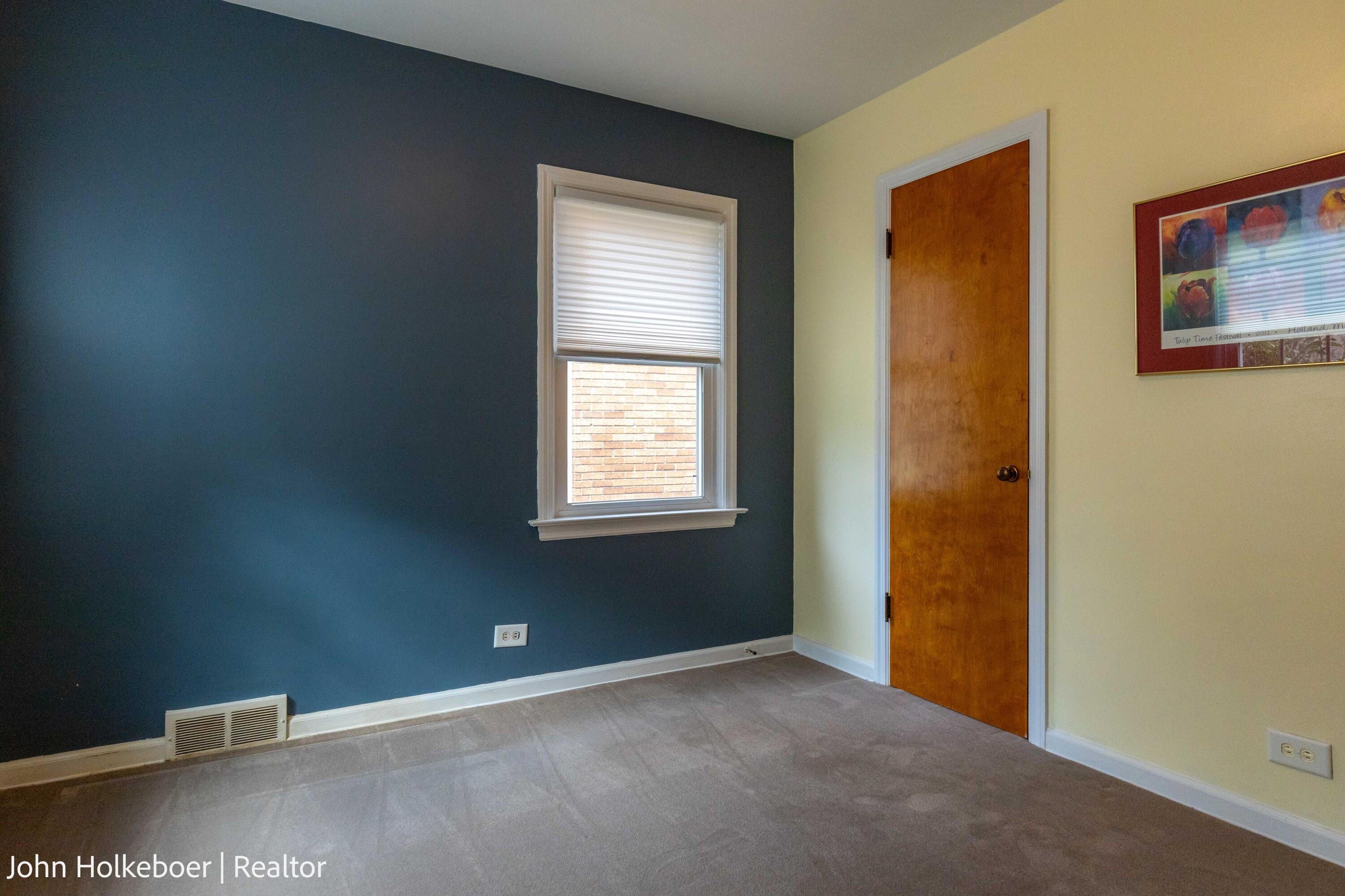 2226 College Avenue Se Property Photo 18