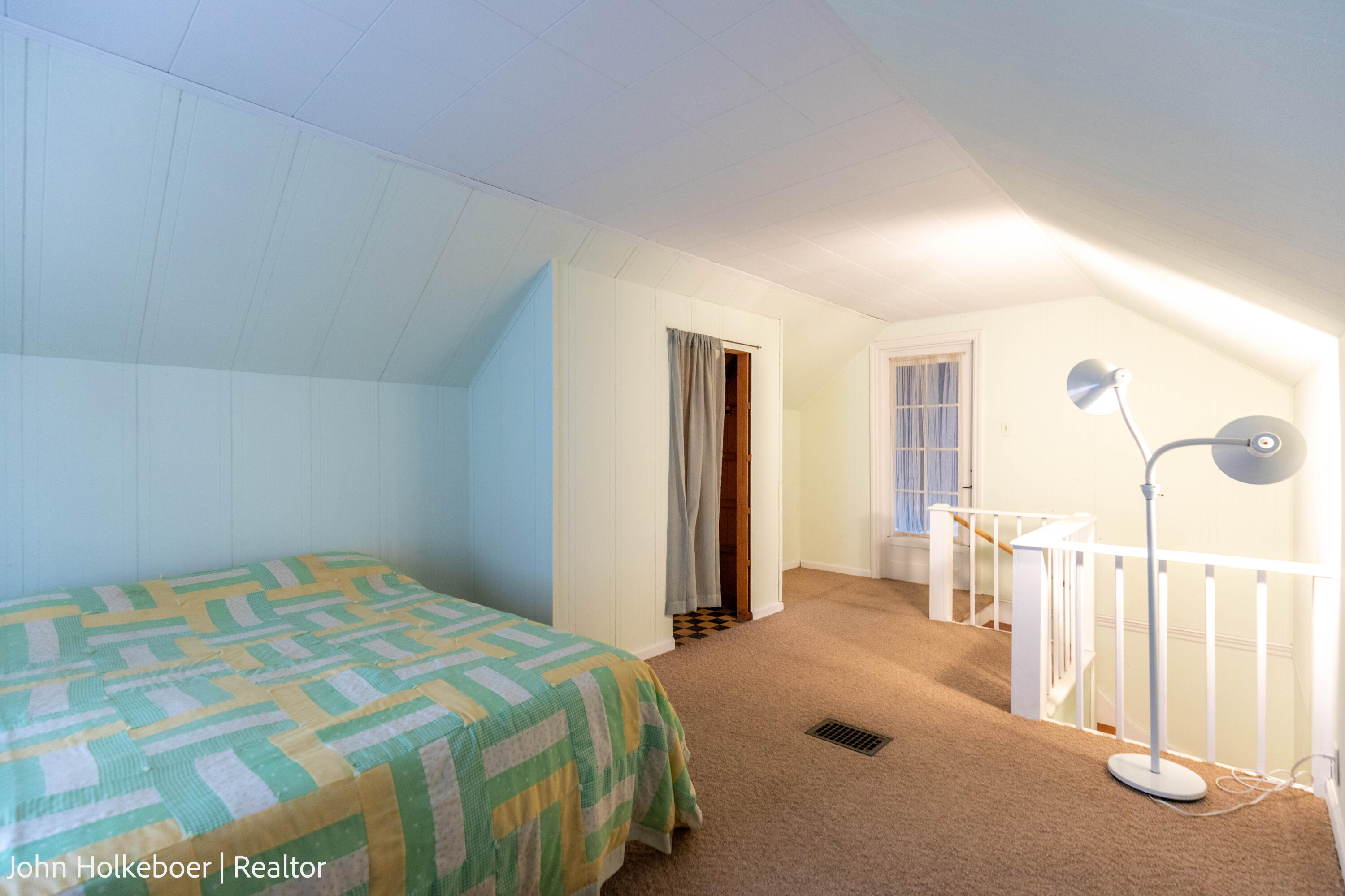 2226 College Avenue Se Property Photo 20