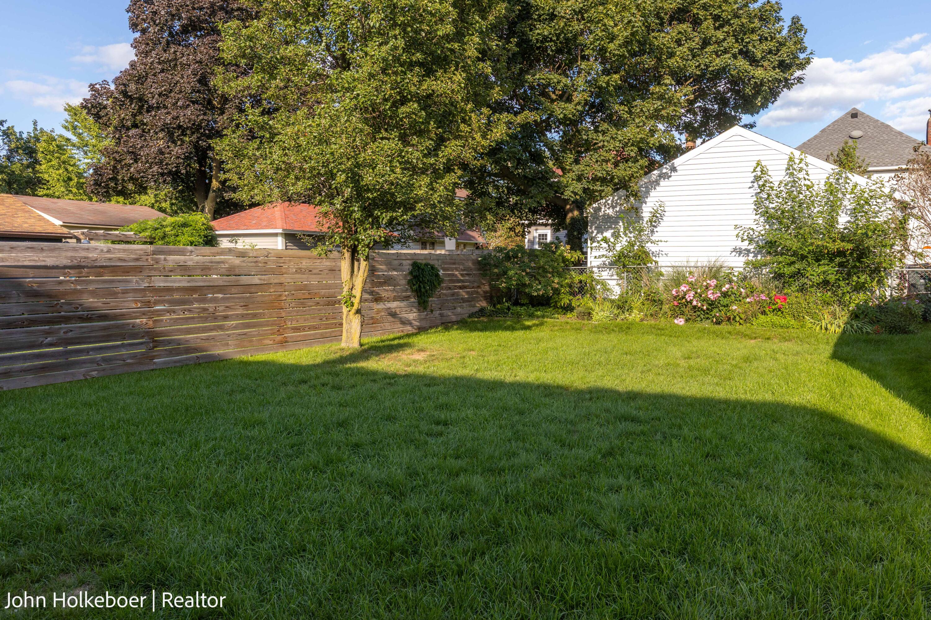 2226 College Avenue Se Property Photo 26