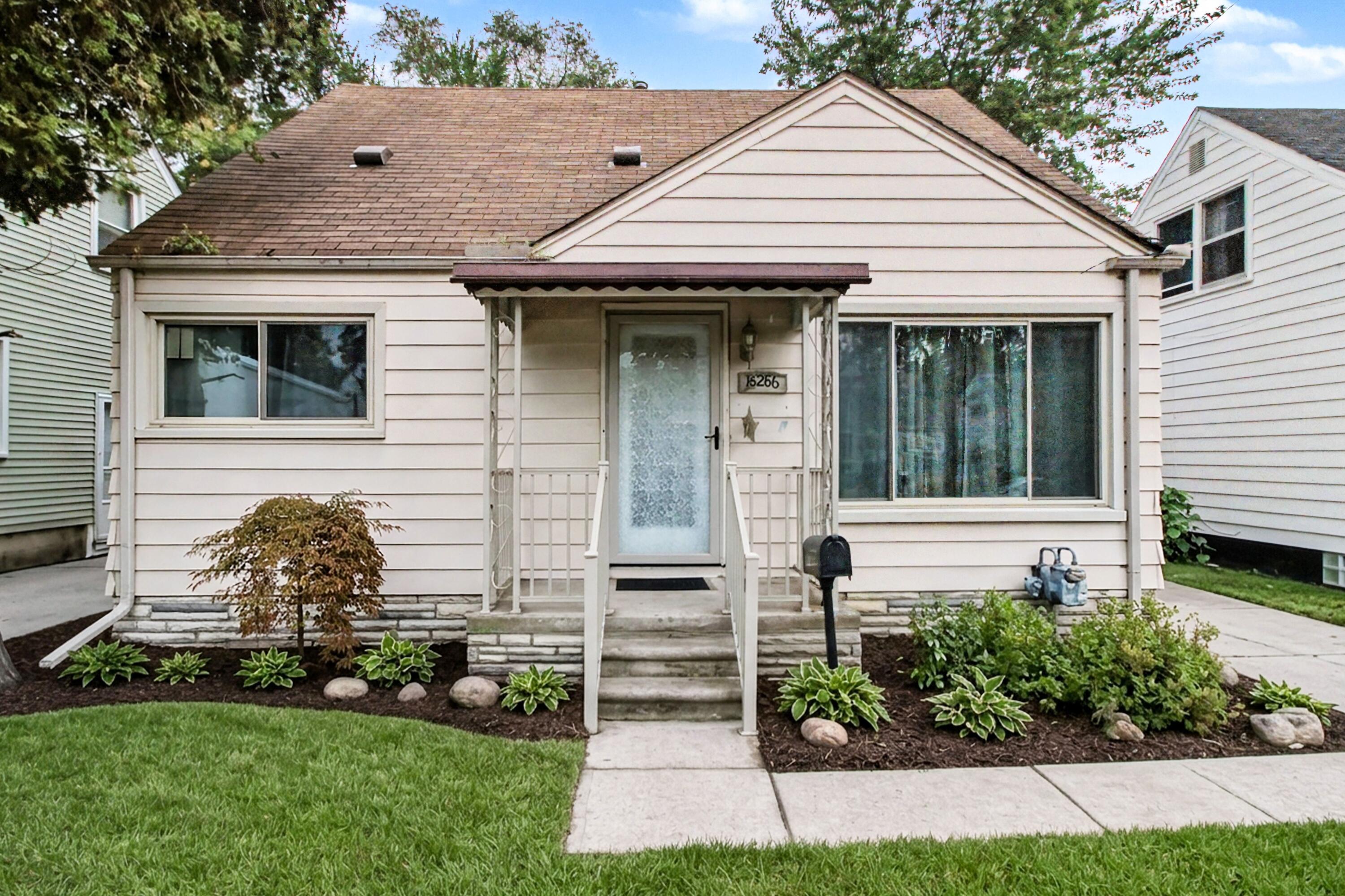 18286 Denby Street Property Photo 1