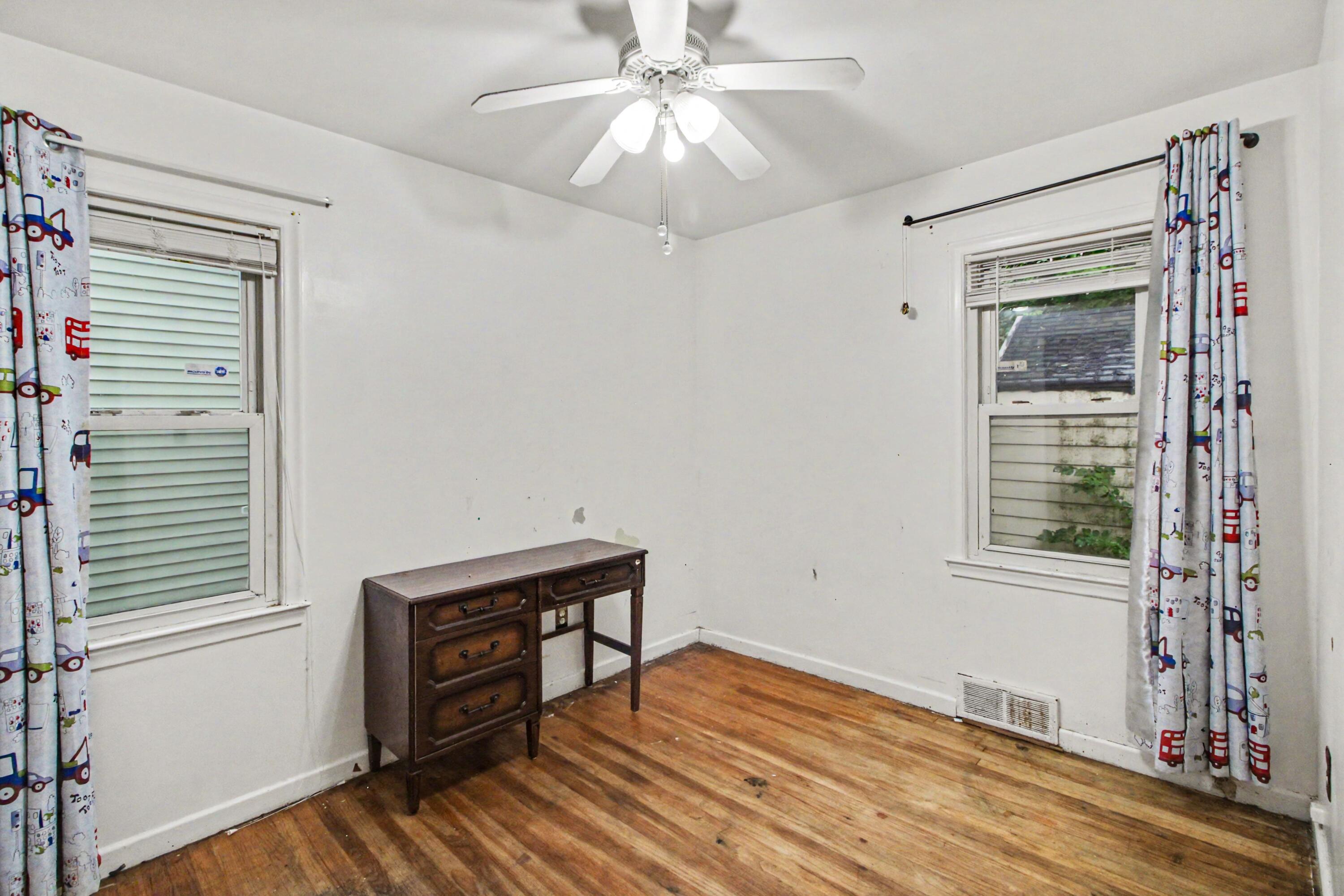 18286 Denby Street Property Photo 10