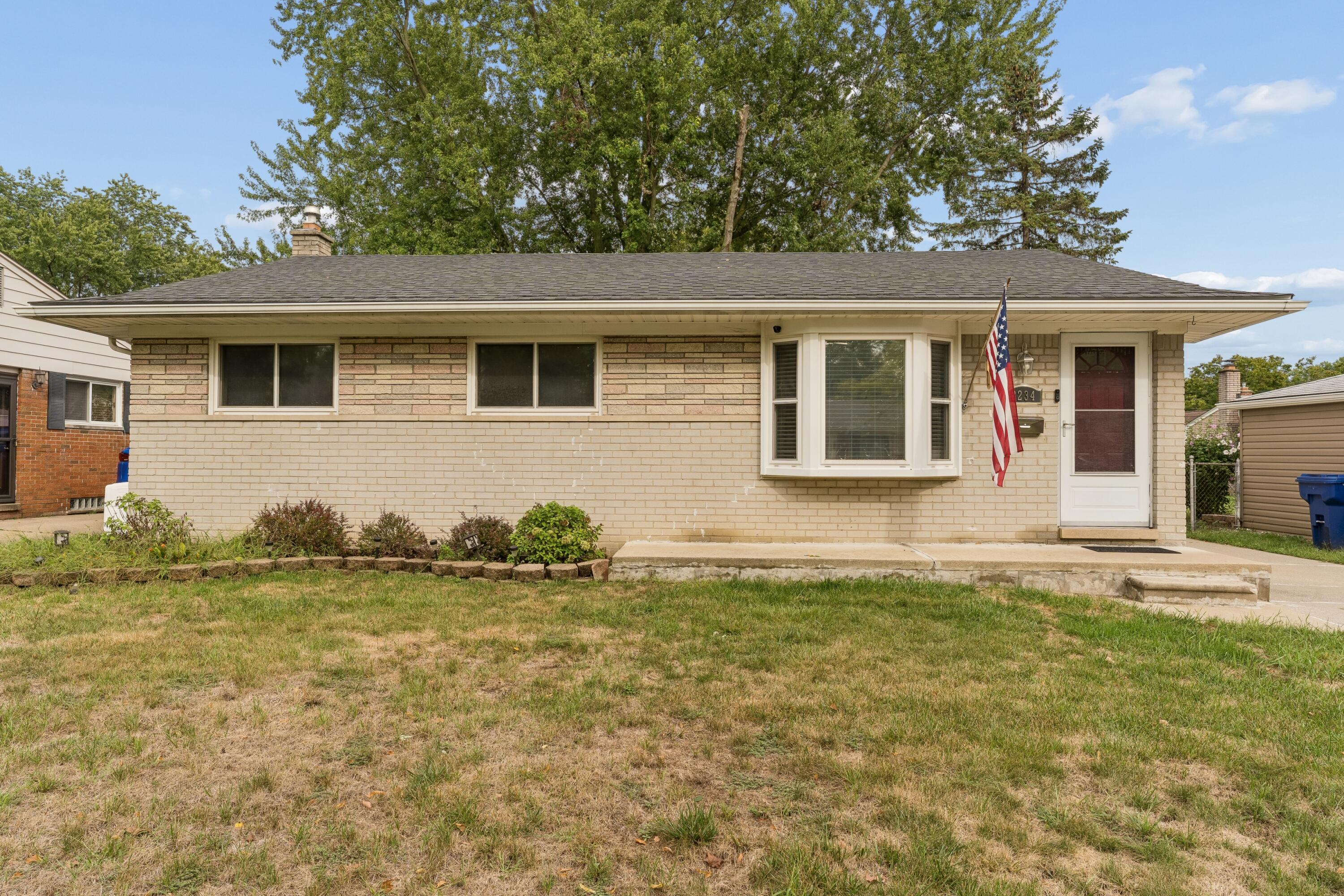8234 Holly Drive Property Photo 1