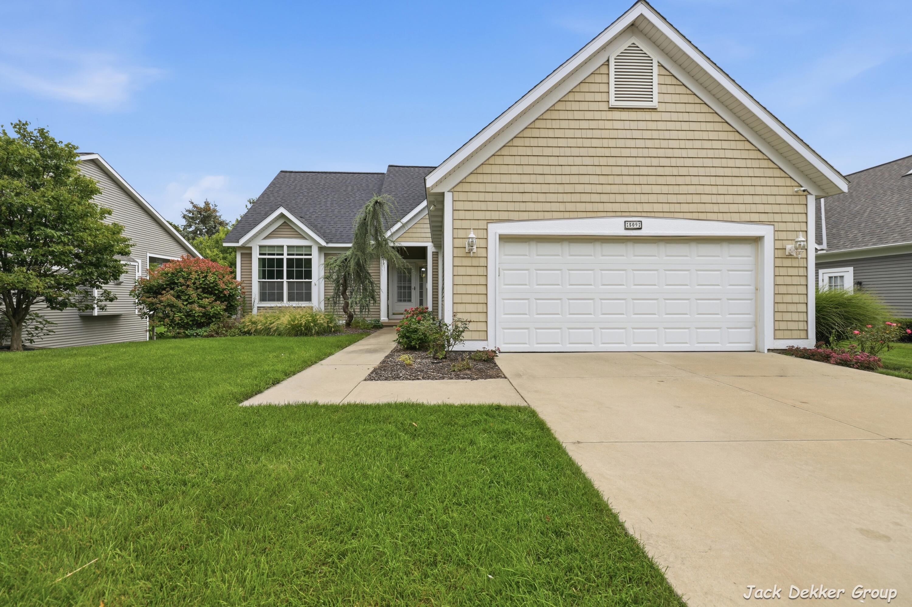 509 Hunters Run Circle Property Photo 1