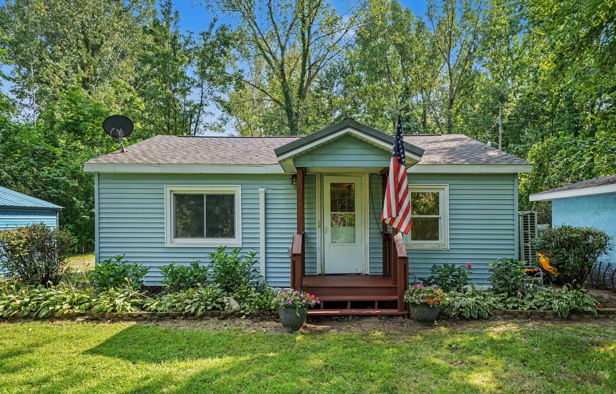 4650 Carmody Road Property Photo 1