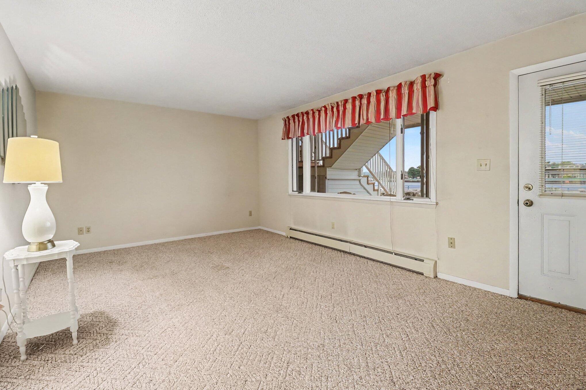 304 #3 S Ferry Street 3 Property Photo 8