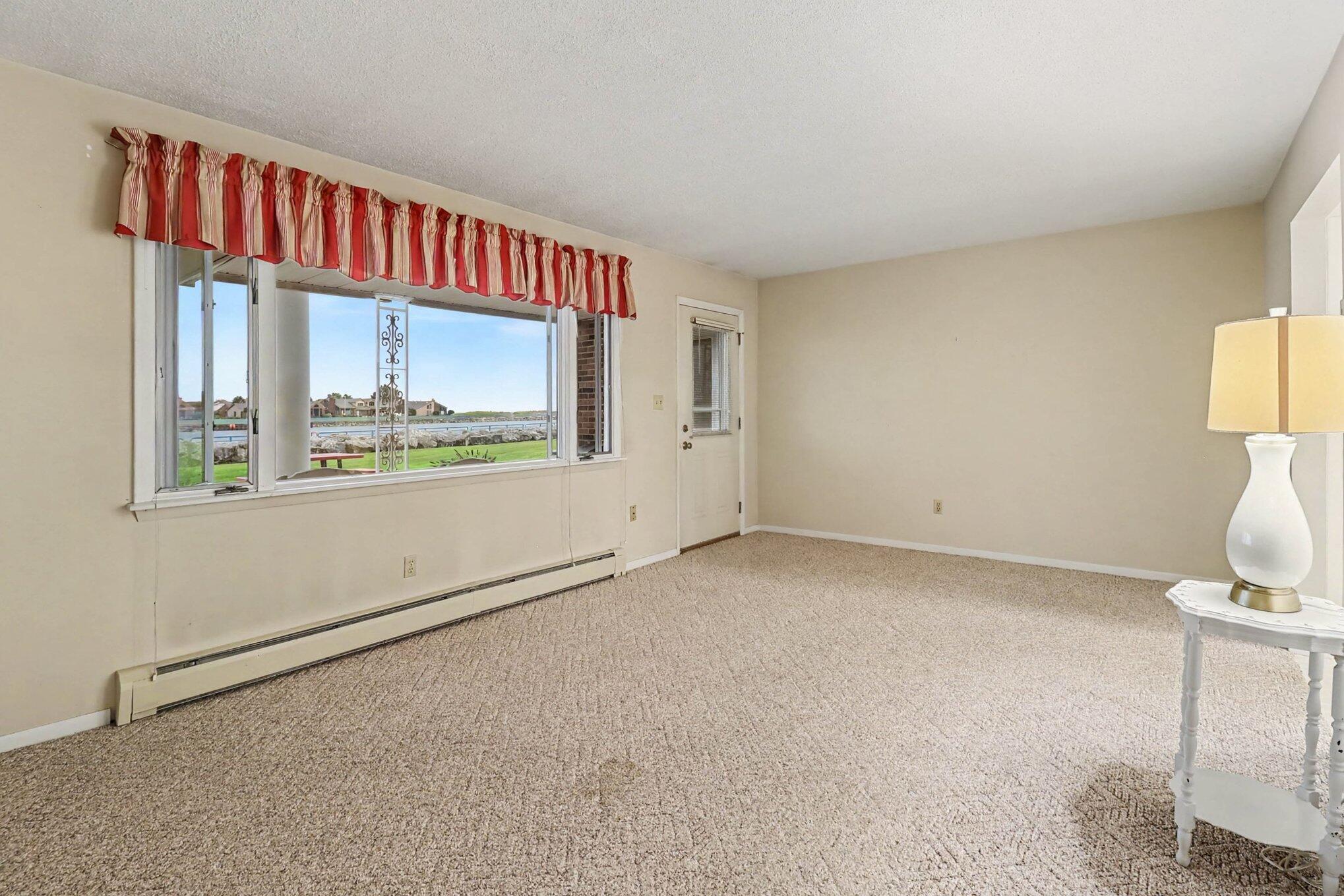 304 #3 S Ferry Street 3 Property Photo 9