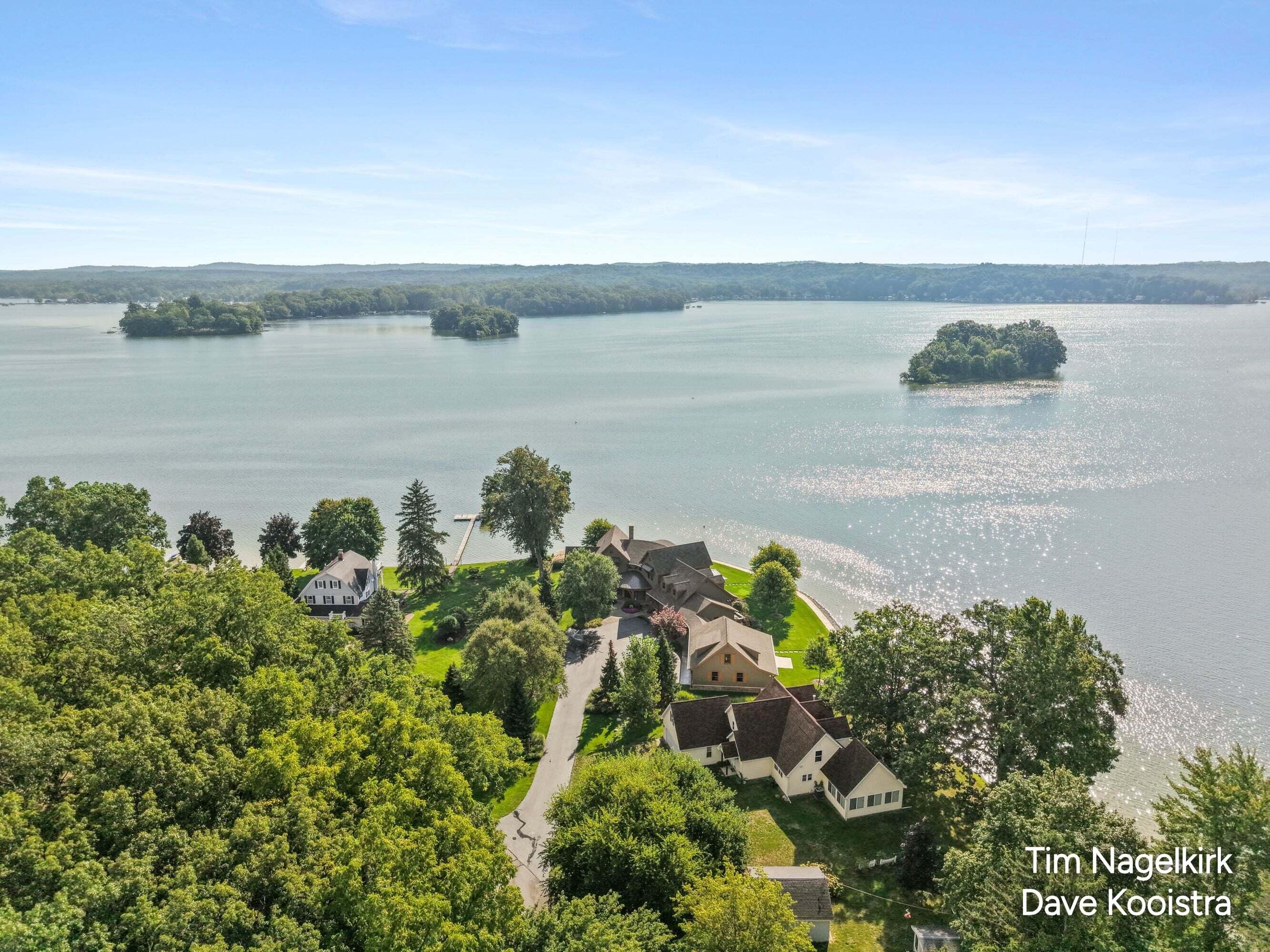 4023 Grandview Drive Property Photo 4