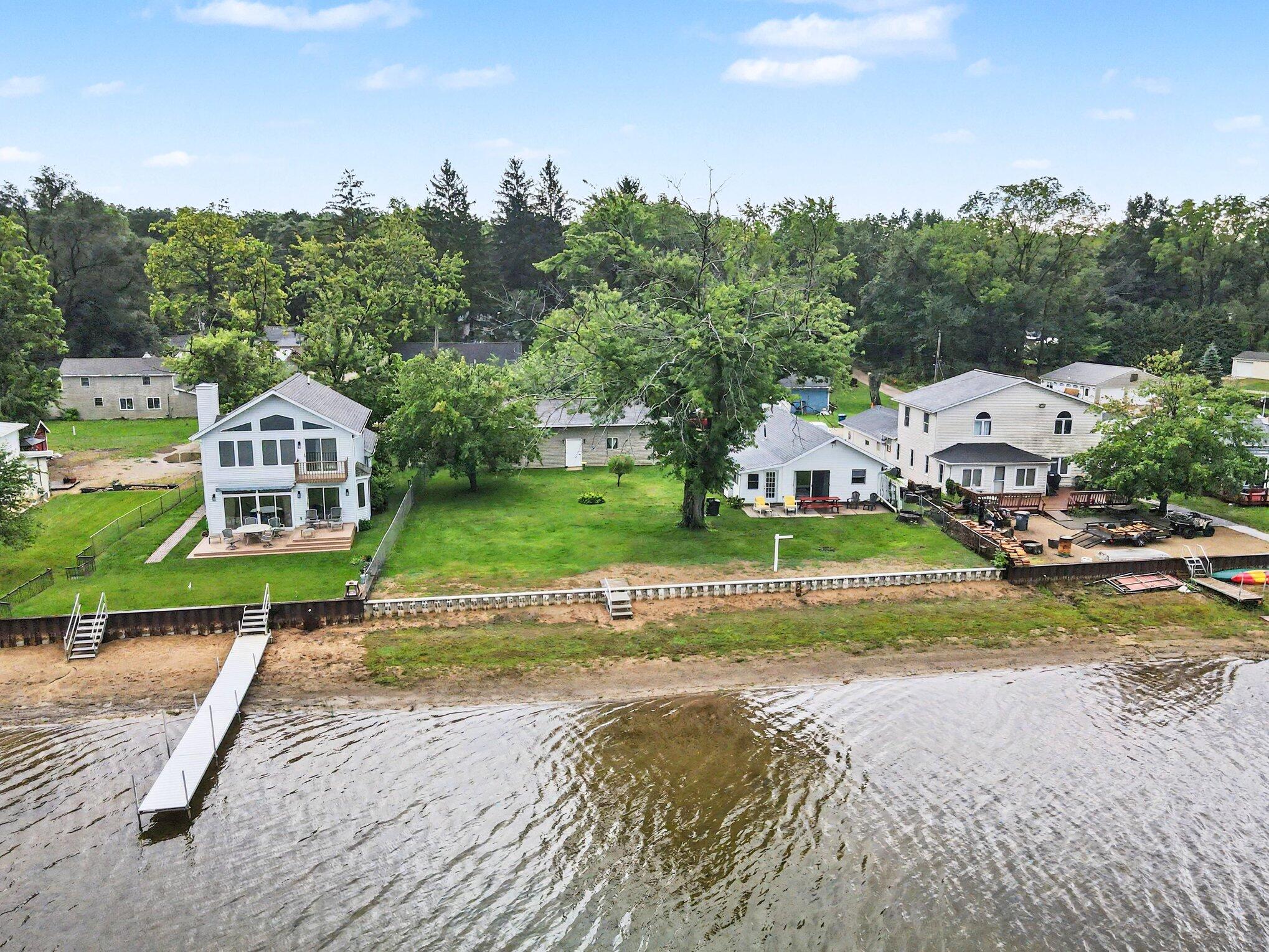11334 E Shore Drive Property Photo 1