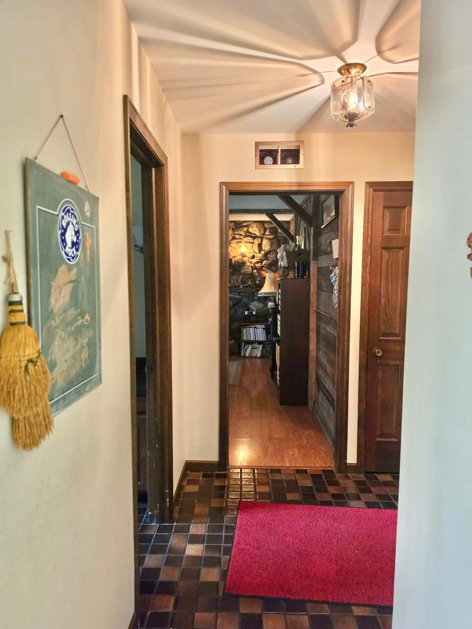 4850 Shore Drive Property Photo 6