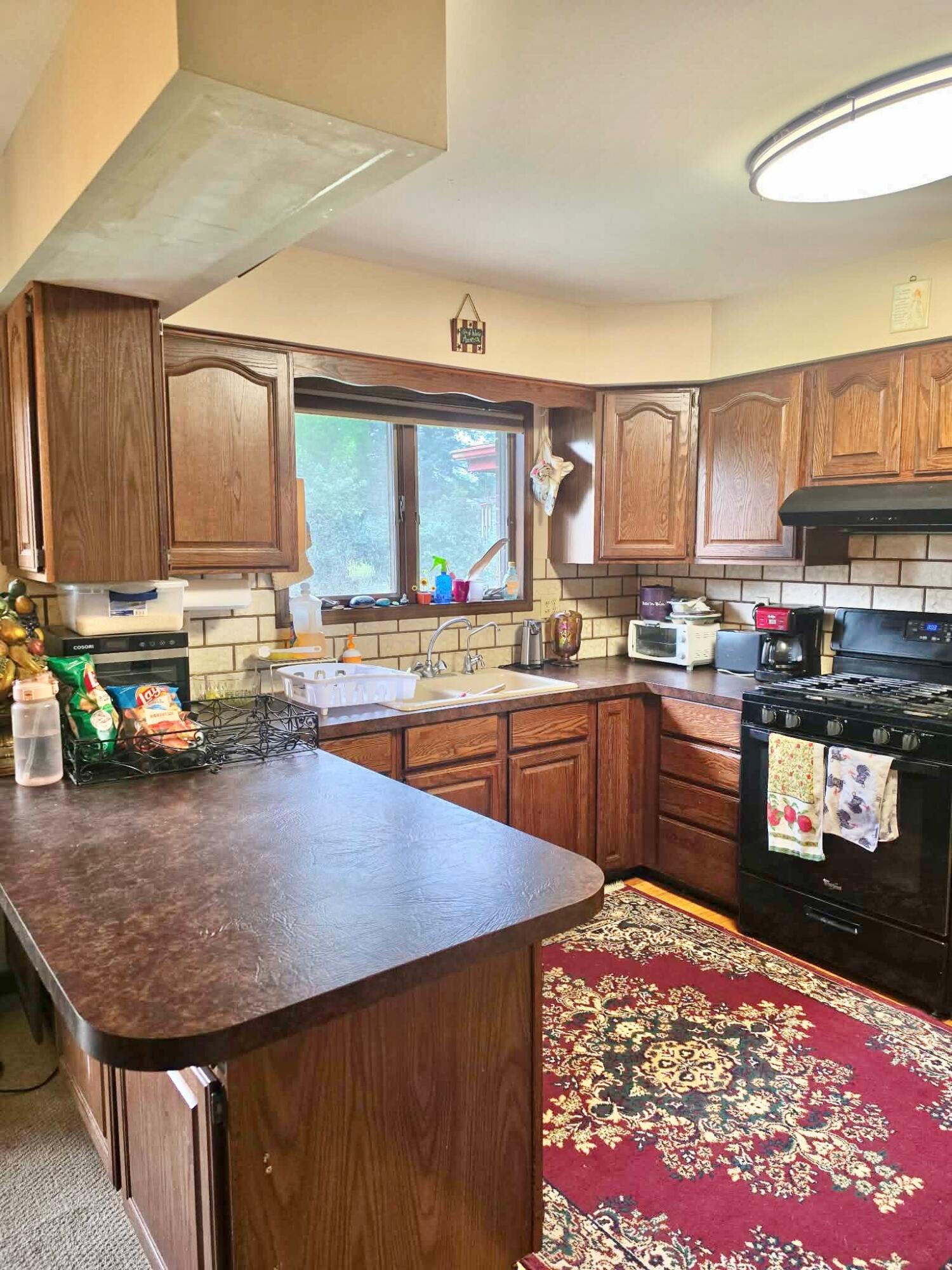 4850 Shore Drive Property Photo 8