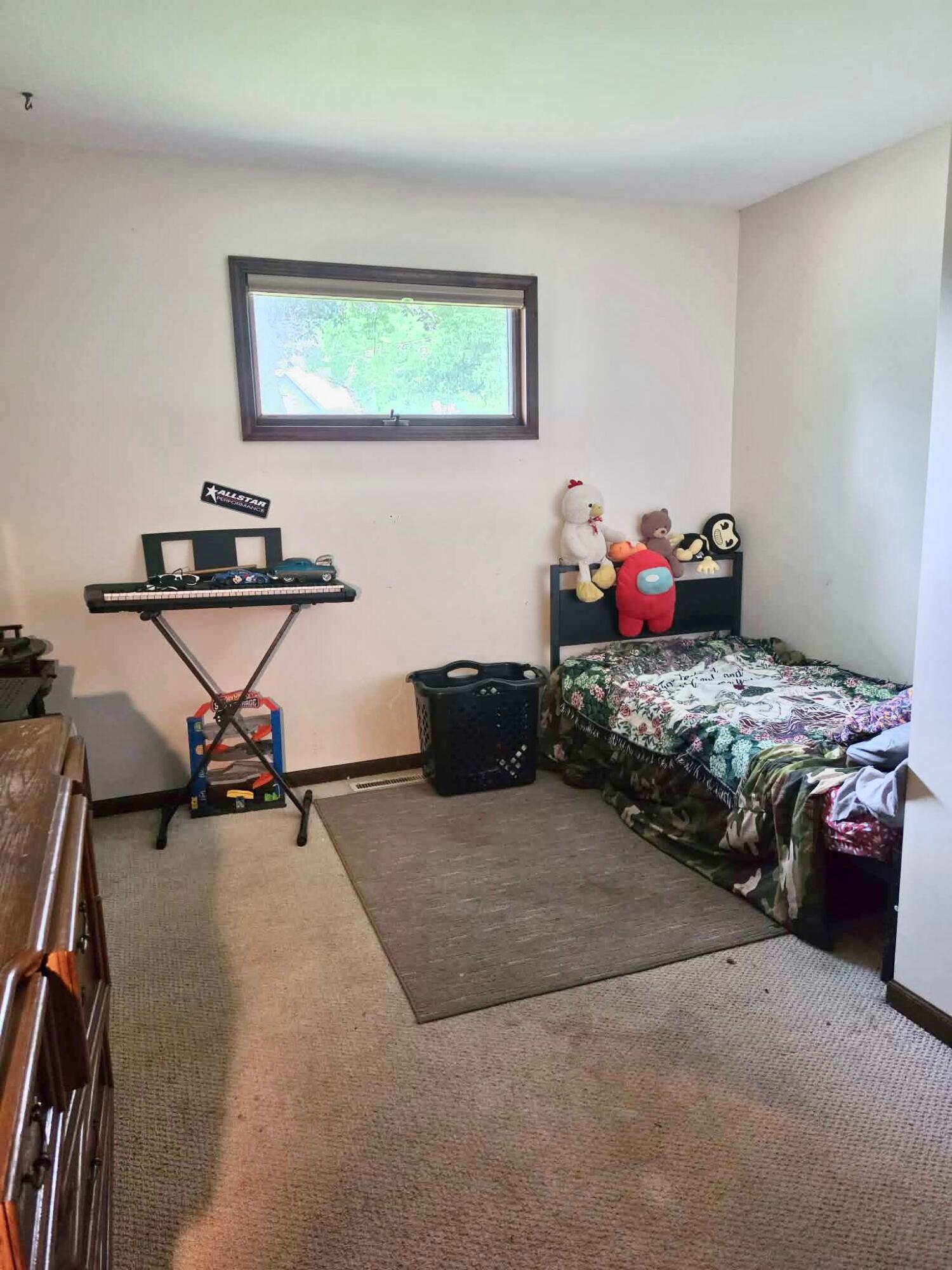 4850 Shore Drive Property Photo 12