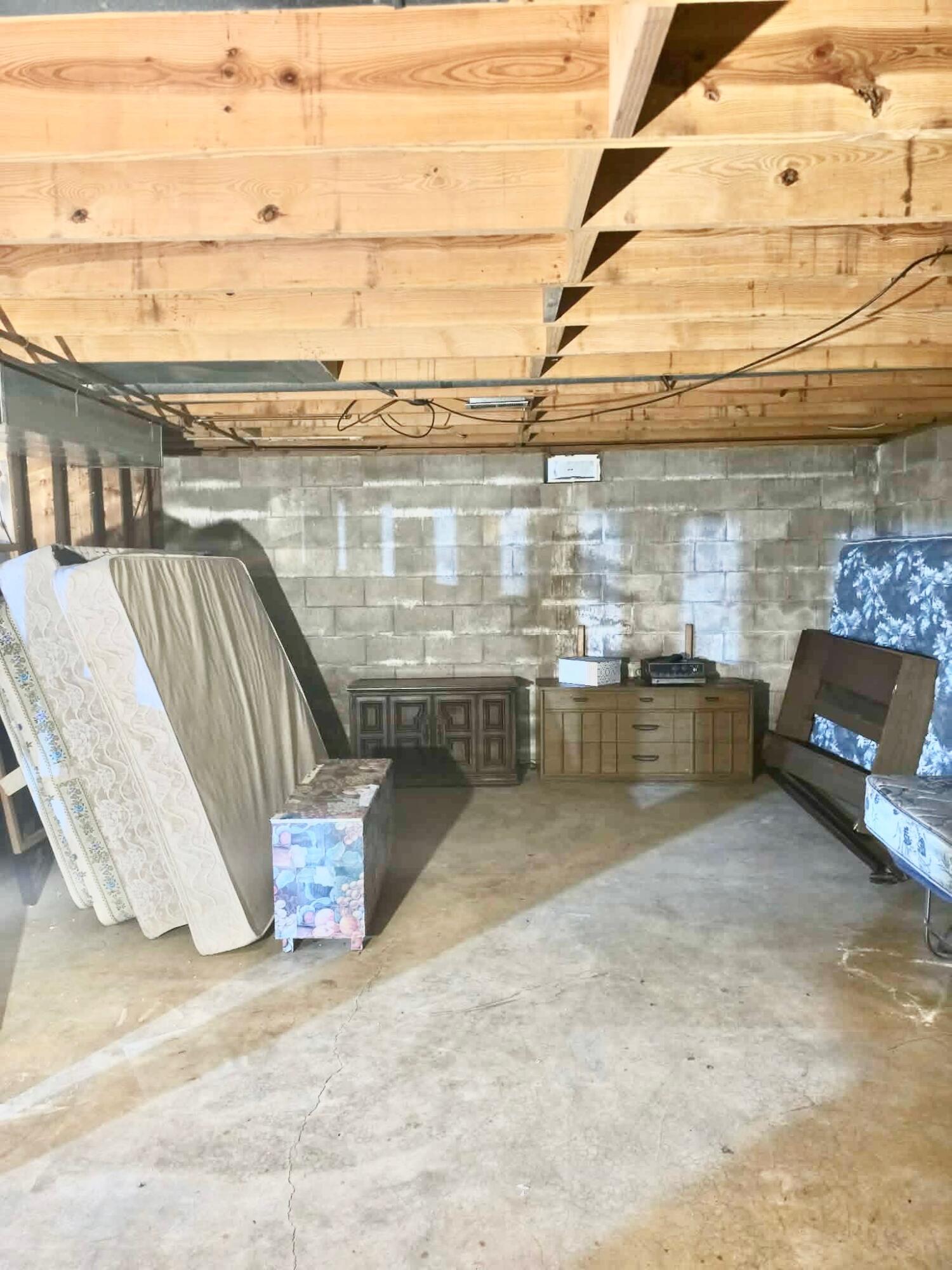 4850 Shore Drive Property Photo 15