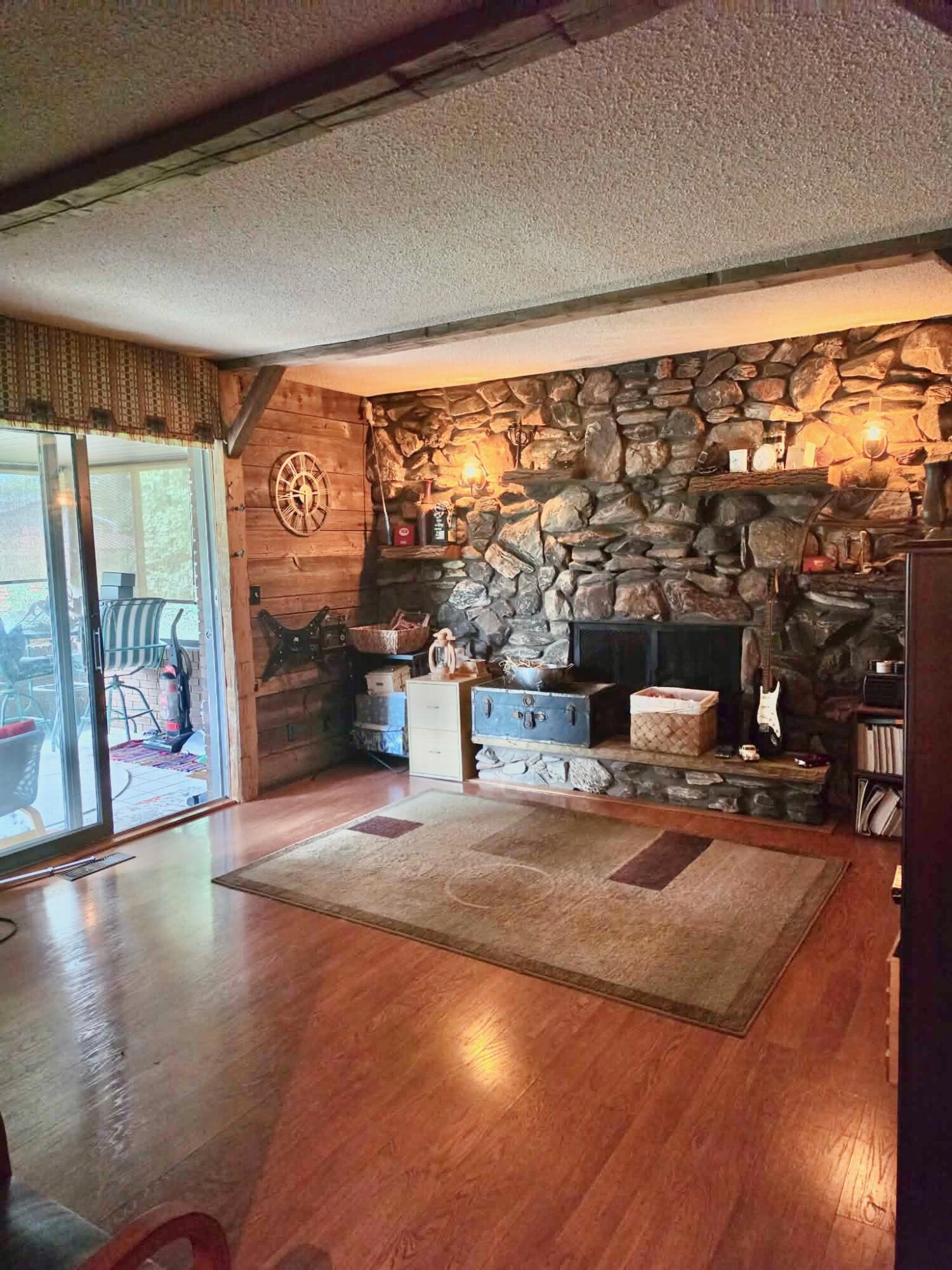 4850 Shore Drive Property Photo 22