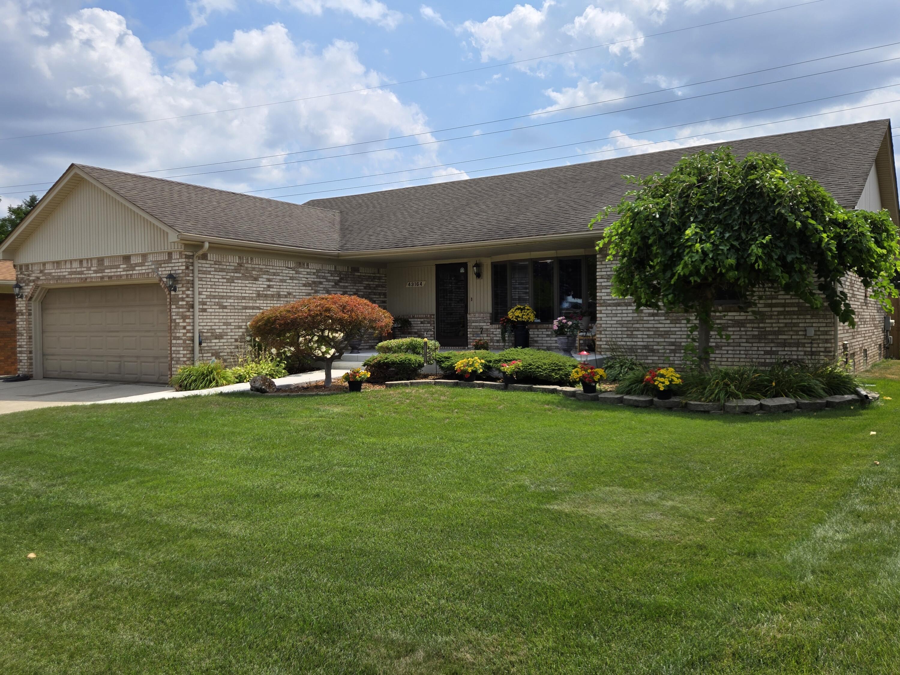 43164 Hillcrest Drive Property Photo 1
