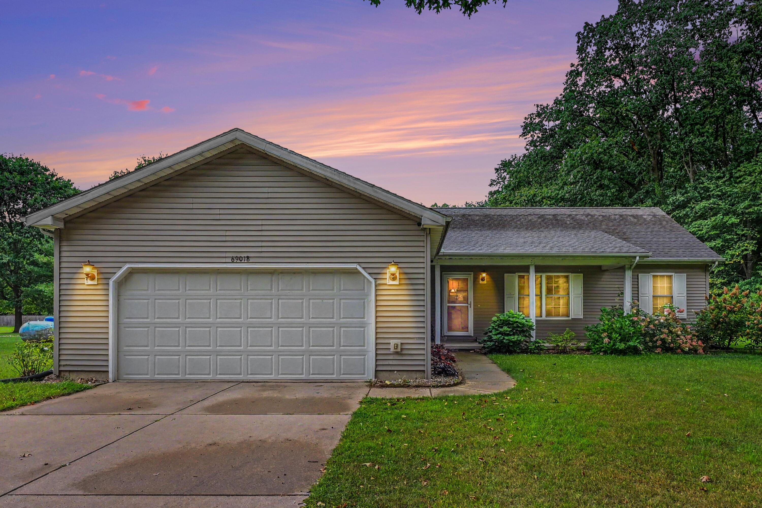 69018 Nautical Drive Property Photo 1