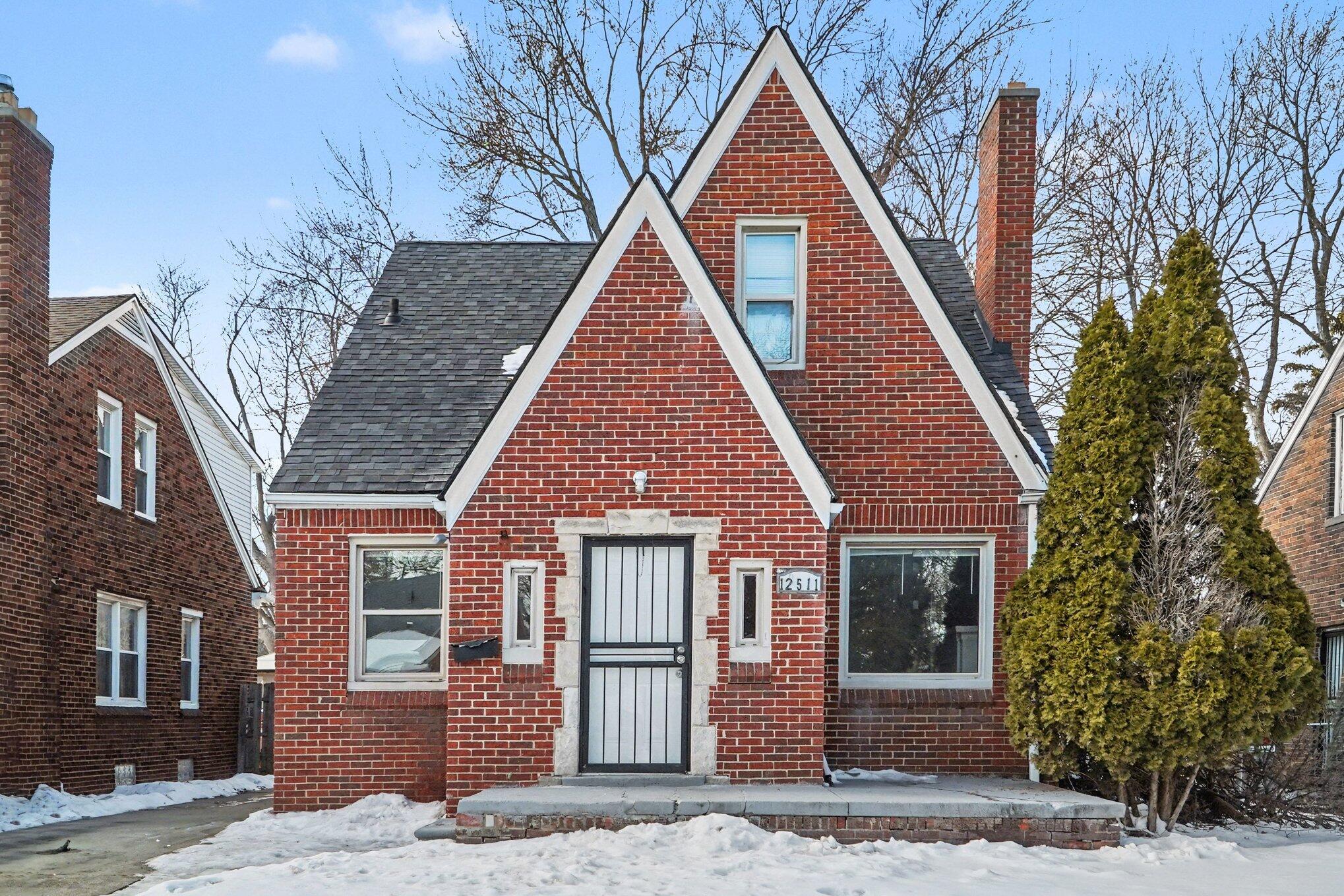 12511 Riad Street Property Photo 1