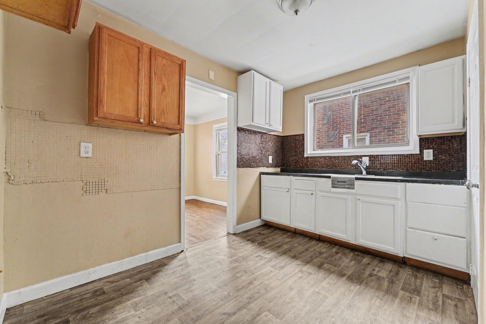 12511 Riad Street Property Photo 5