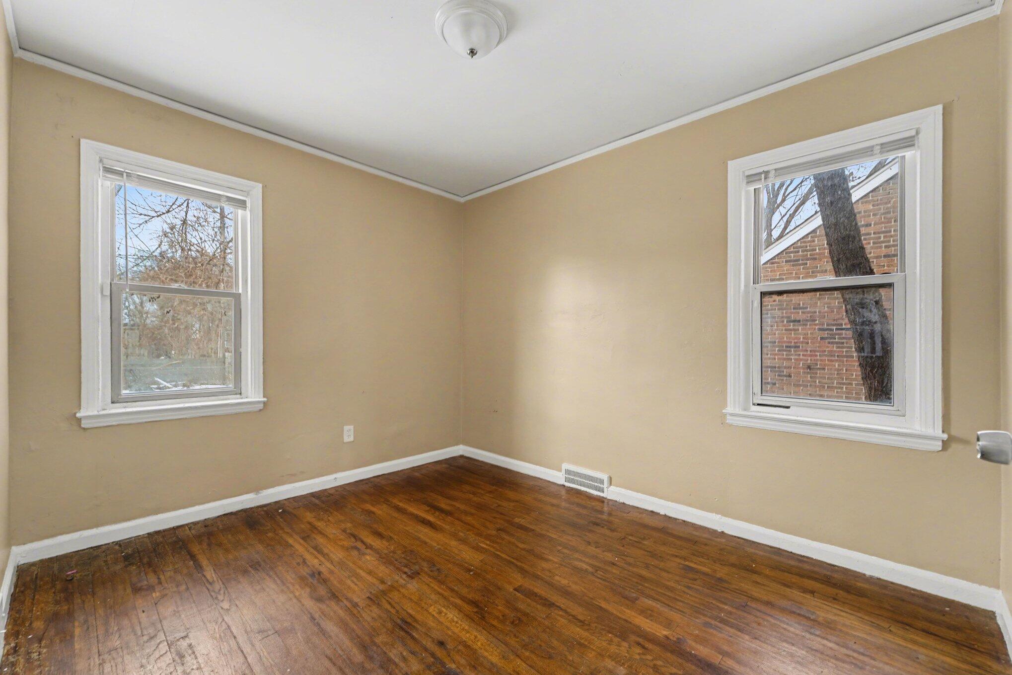 12511 Riad Street Property Photo 8
