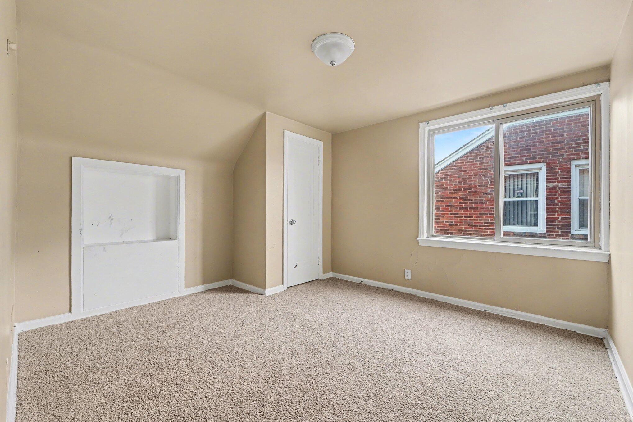 12511 Riad Street Property Photo 11