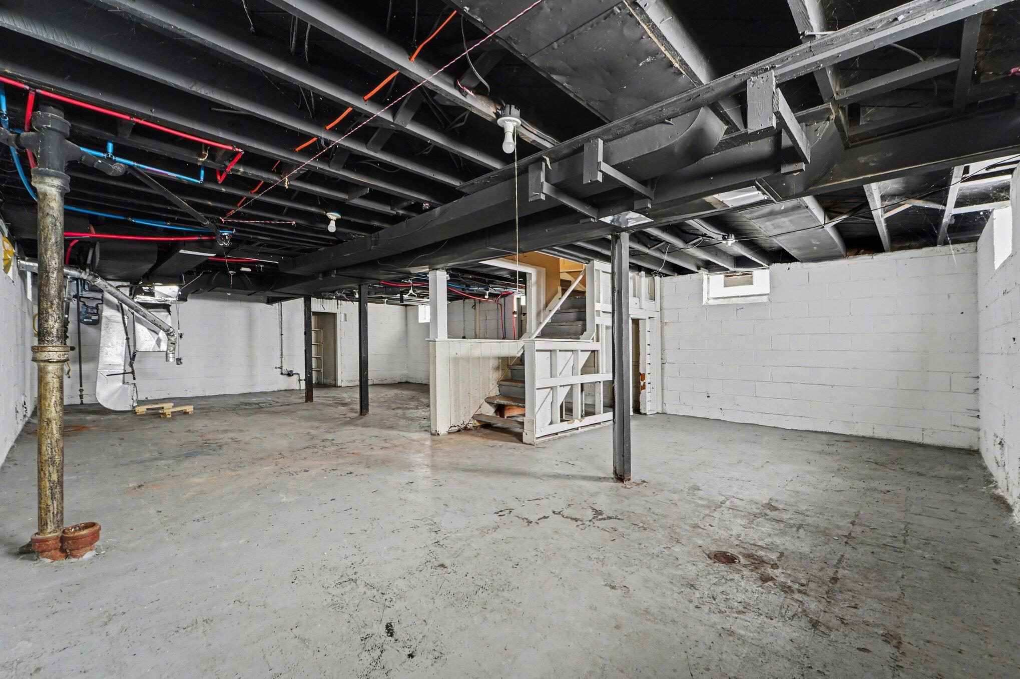 12511 Riad Street Property Photo 13