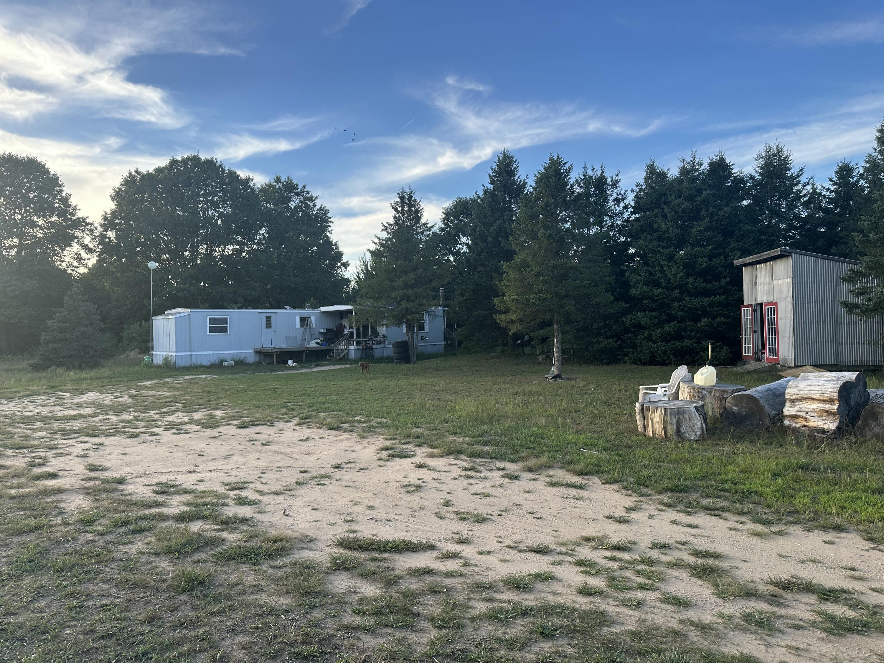 1075 E Madison Road Property Photo 1