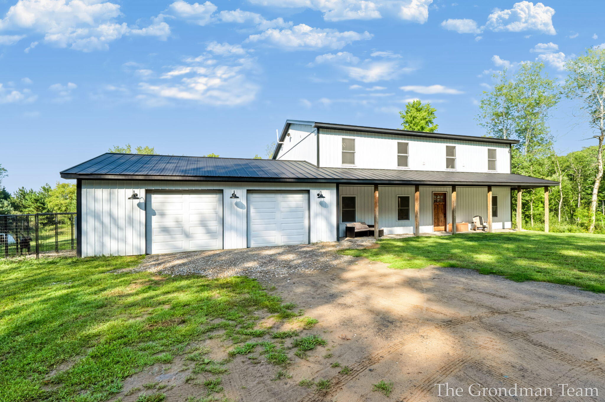 9418 Deer Valley Drive Property Photo 1