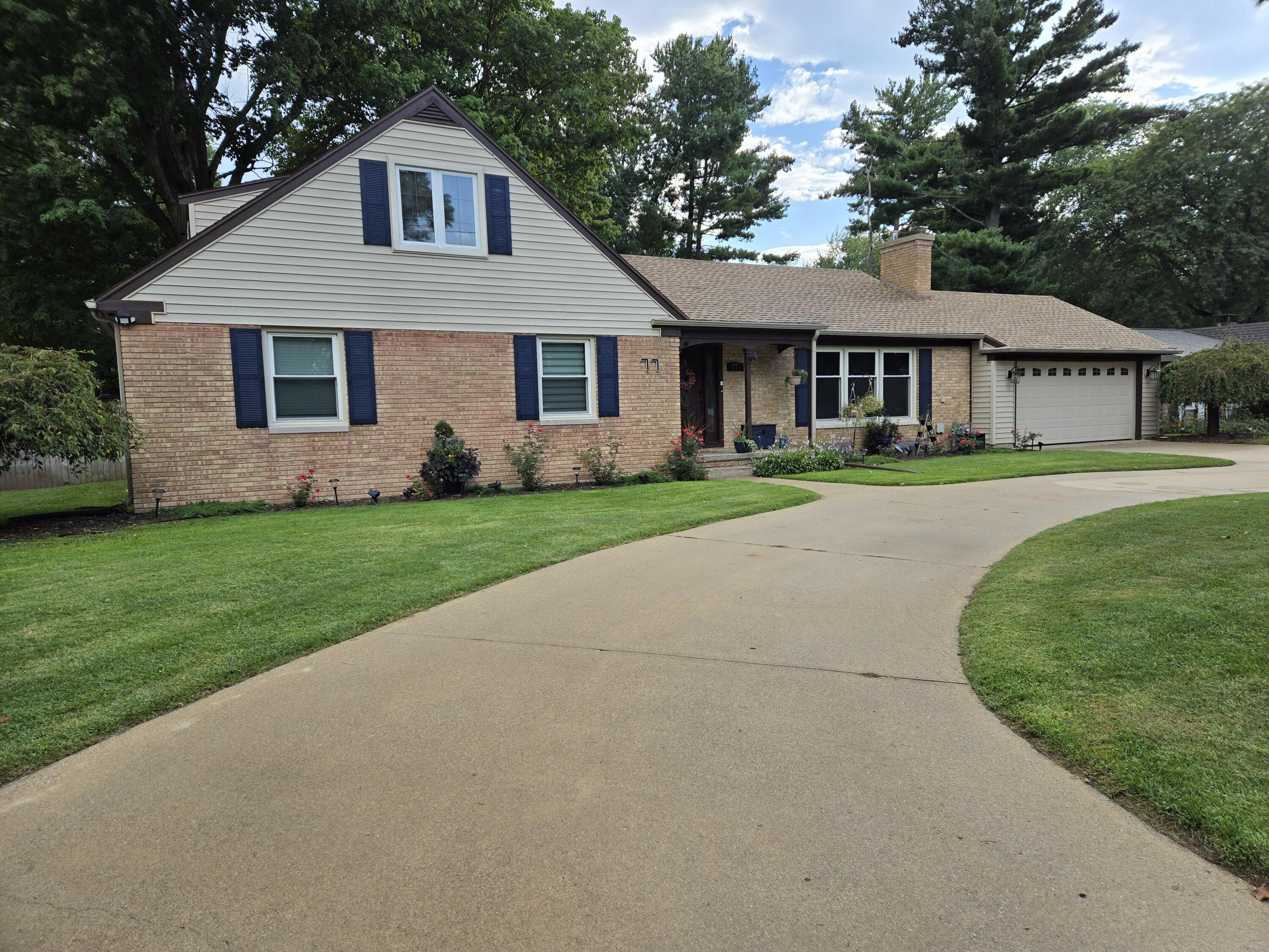 77 Maple Lane