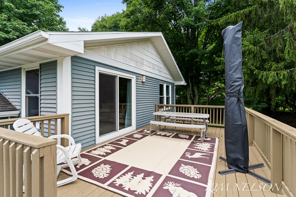5280 Scenic Drive Property Photo 4