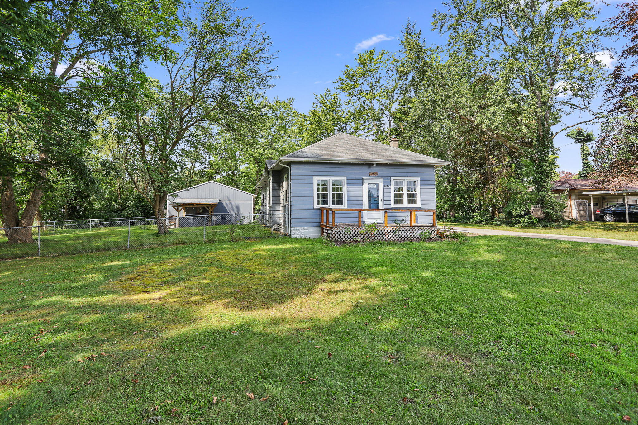 1982 Fairplain Avenue Property Photo 2