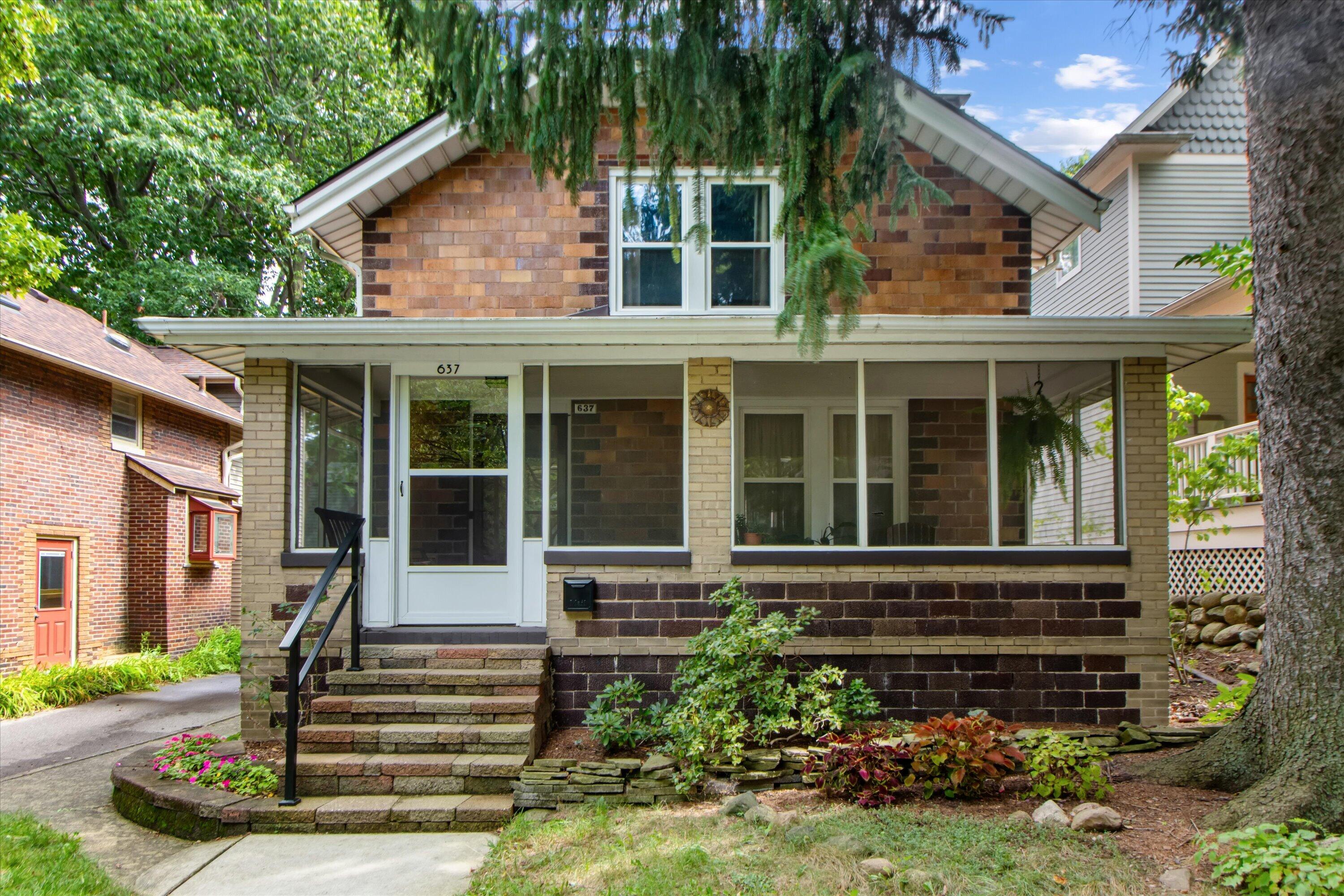 637 5th Street Property Photo 1