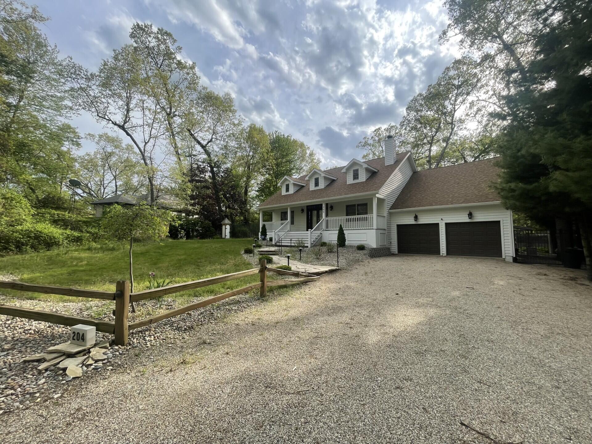 204 Talahi Trail Property Photo 1