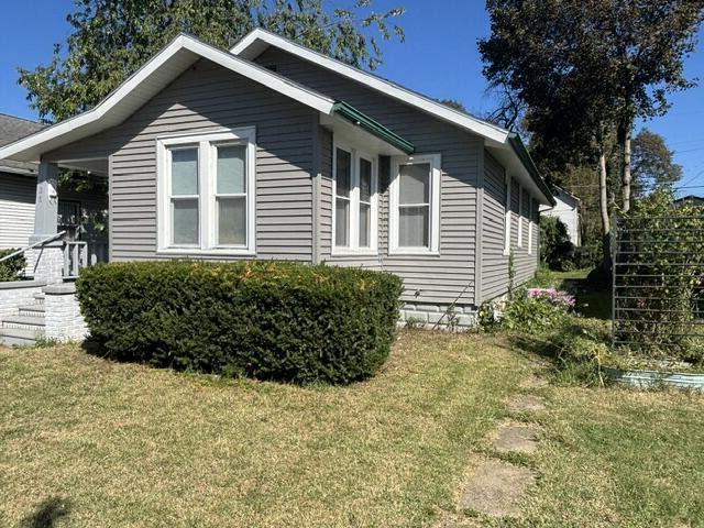 635 E Main Street Property Photo 4