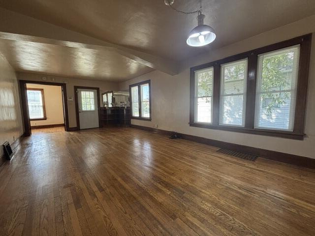 635 E Main Street Property Photo 8
