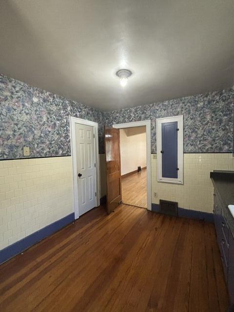 635 E Main Street Property Photo 20