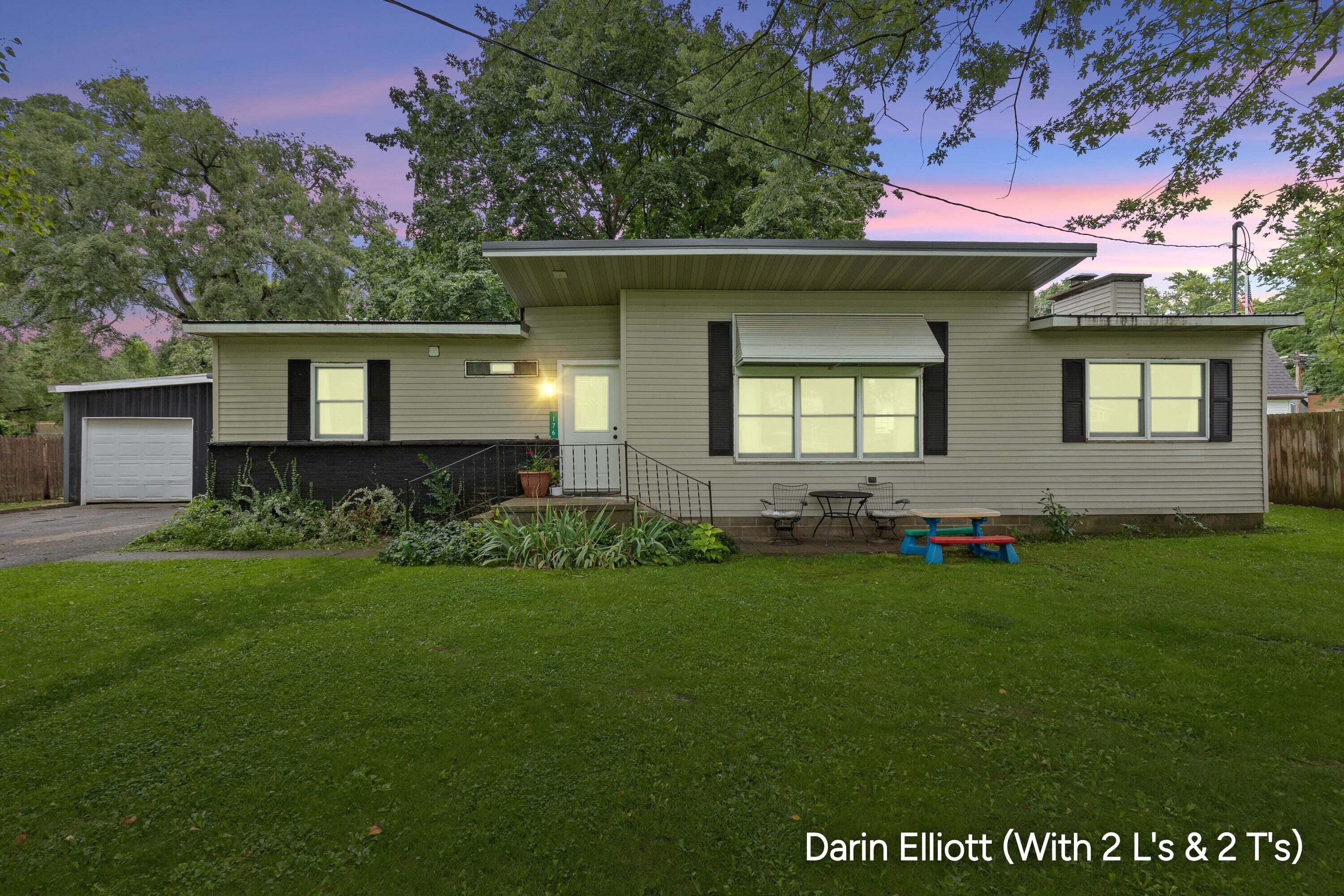 176 N State Street Property Photo 1