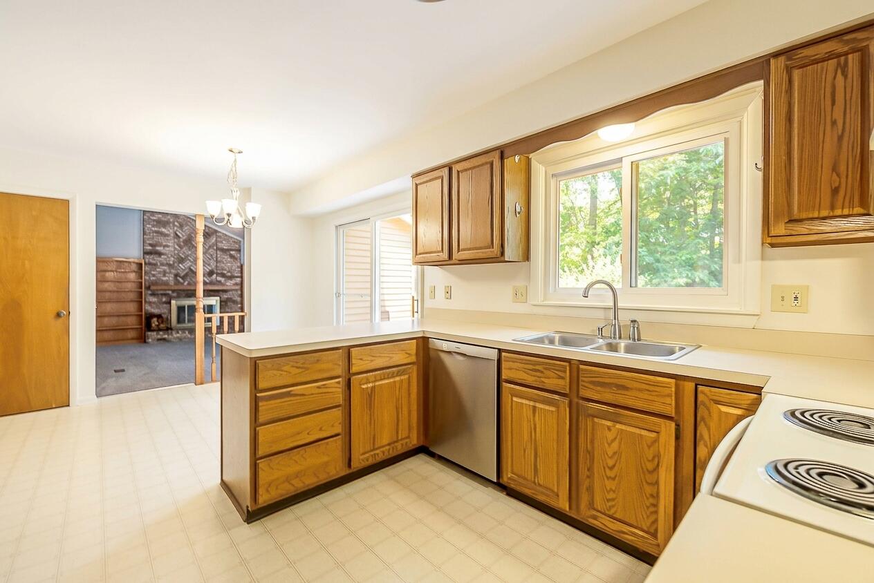 312 Burr Oak Drive Property Photo 16