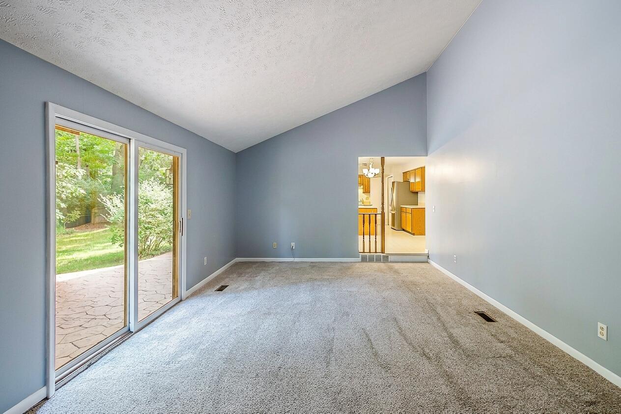 312 Burr Oak Drive Property Photo 22