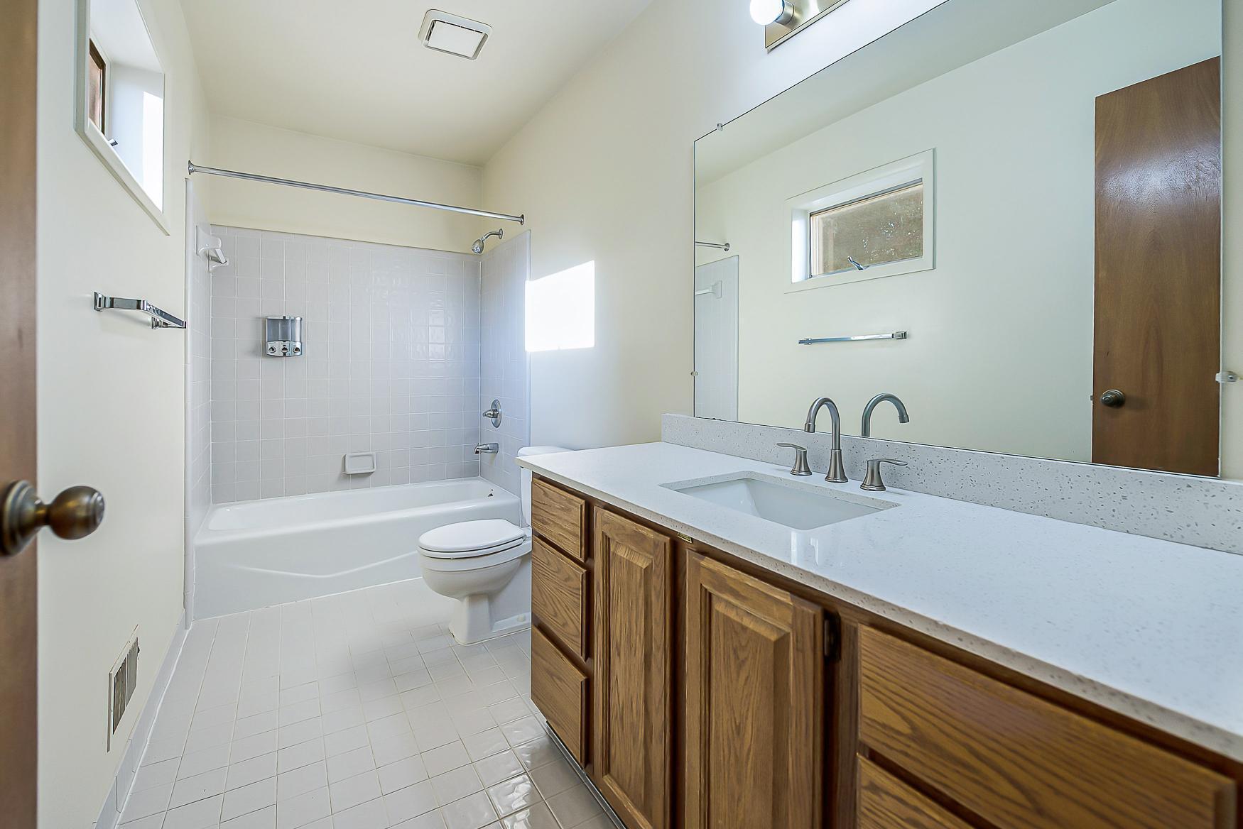 312 Burr Oak Drive Property Photo 28