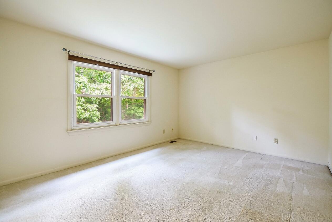 312 Burr Oak Drive Property Photo 33