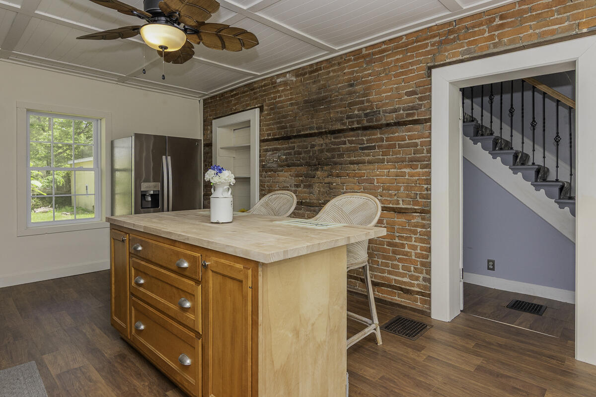 514 Kalamazoo Street Property Photo 7