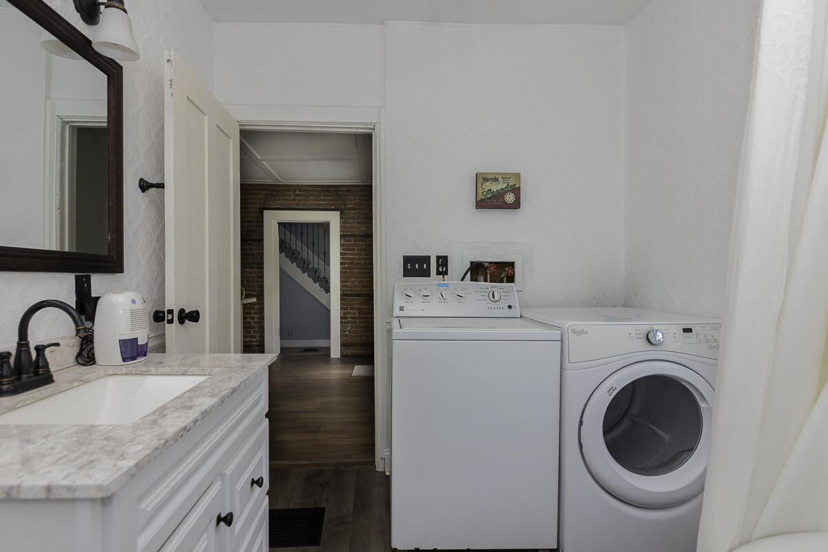 514 Kalamazoo Street Property Photo 13