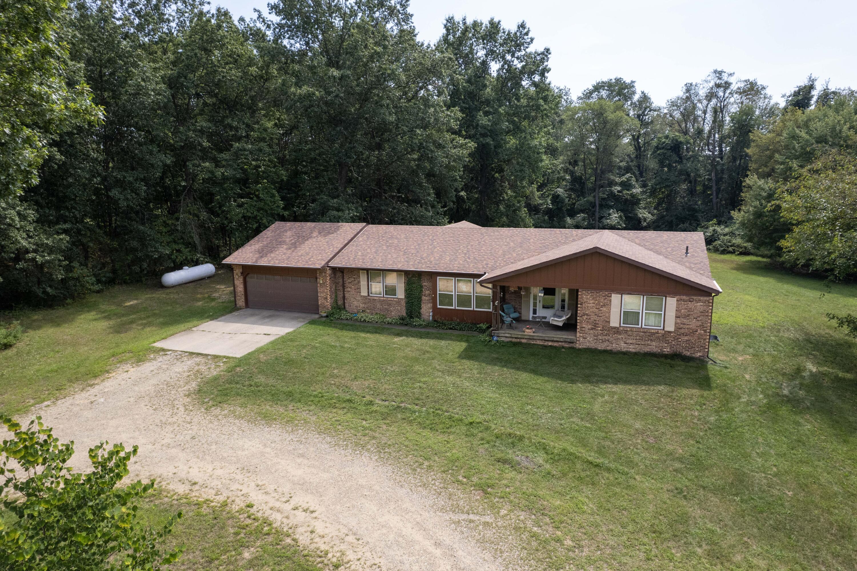 32925 Us-12 Property Photo 2