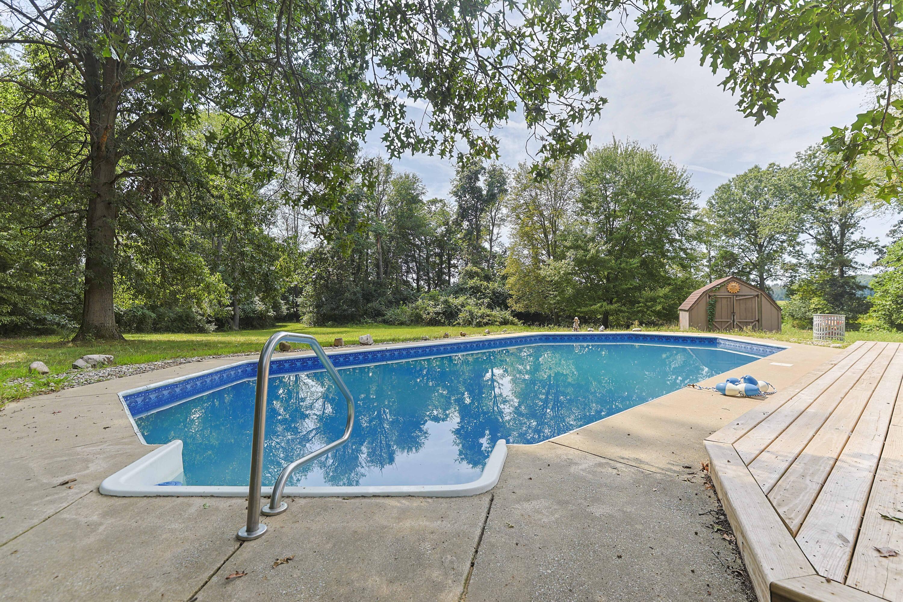 32925 Us-12 Property Photo 54