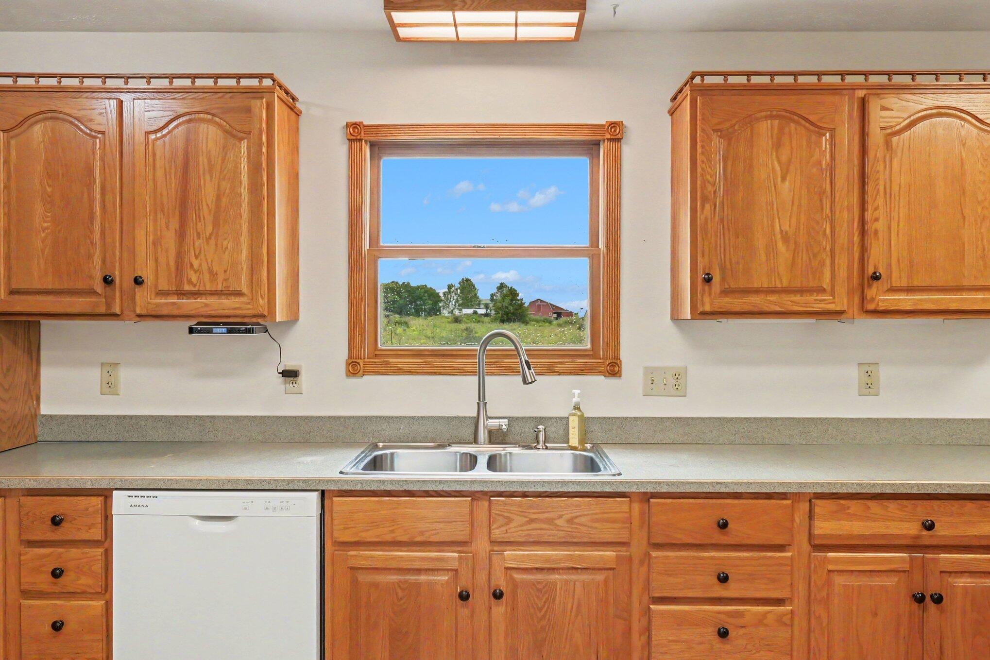 5045 Brown Road Property Photo 17