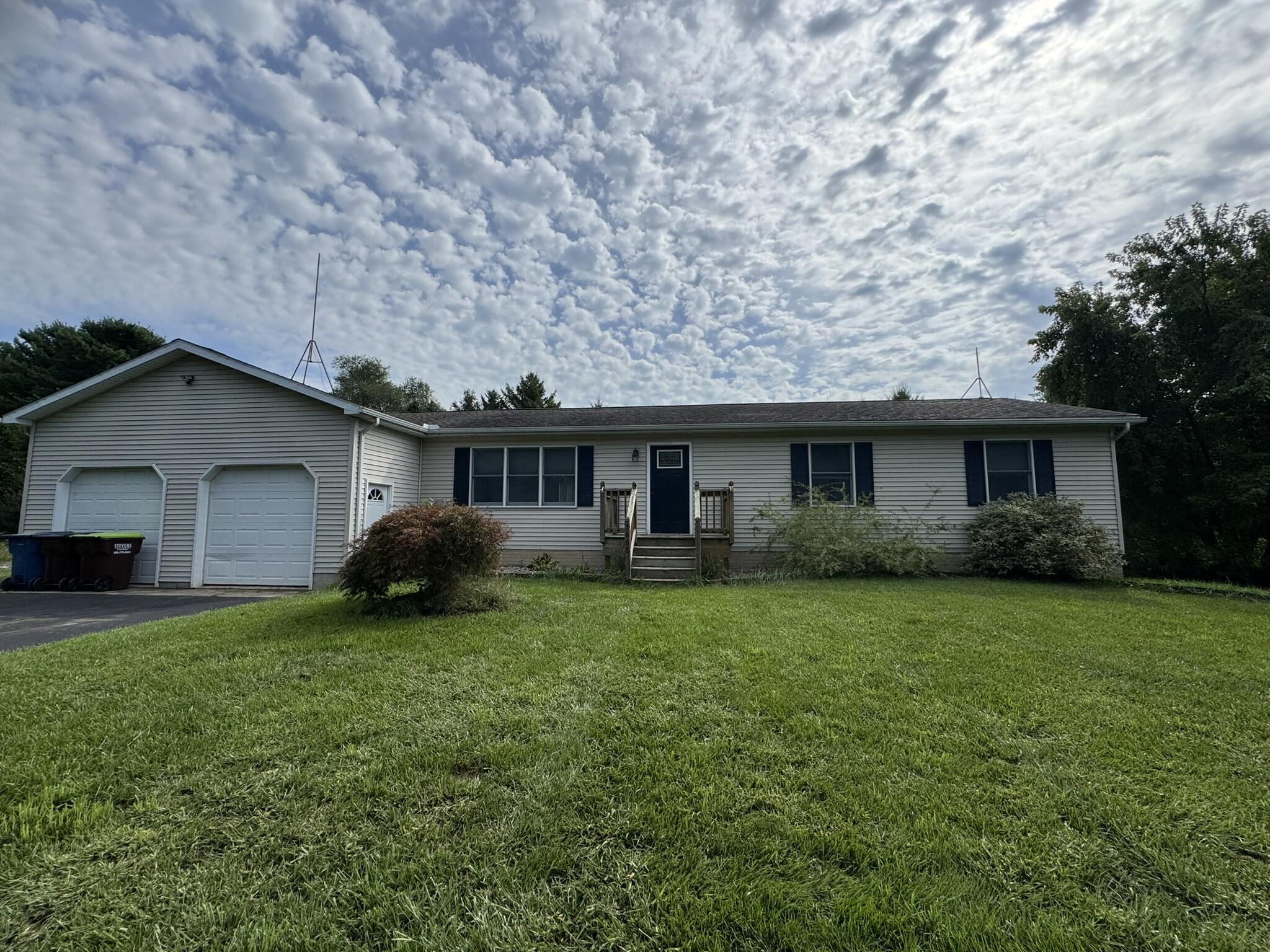 3668 Laberdee Road Property Photo 1