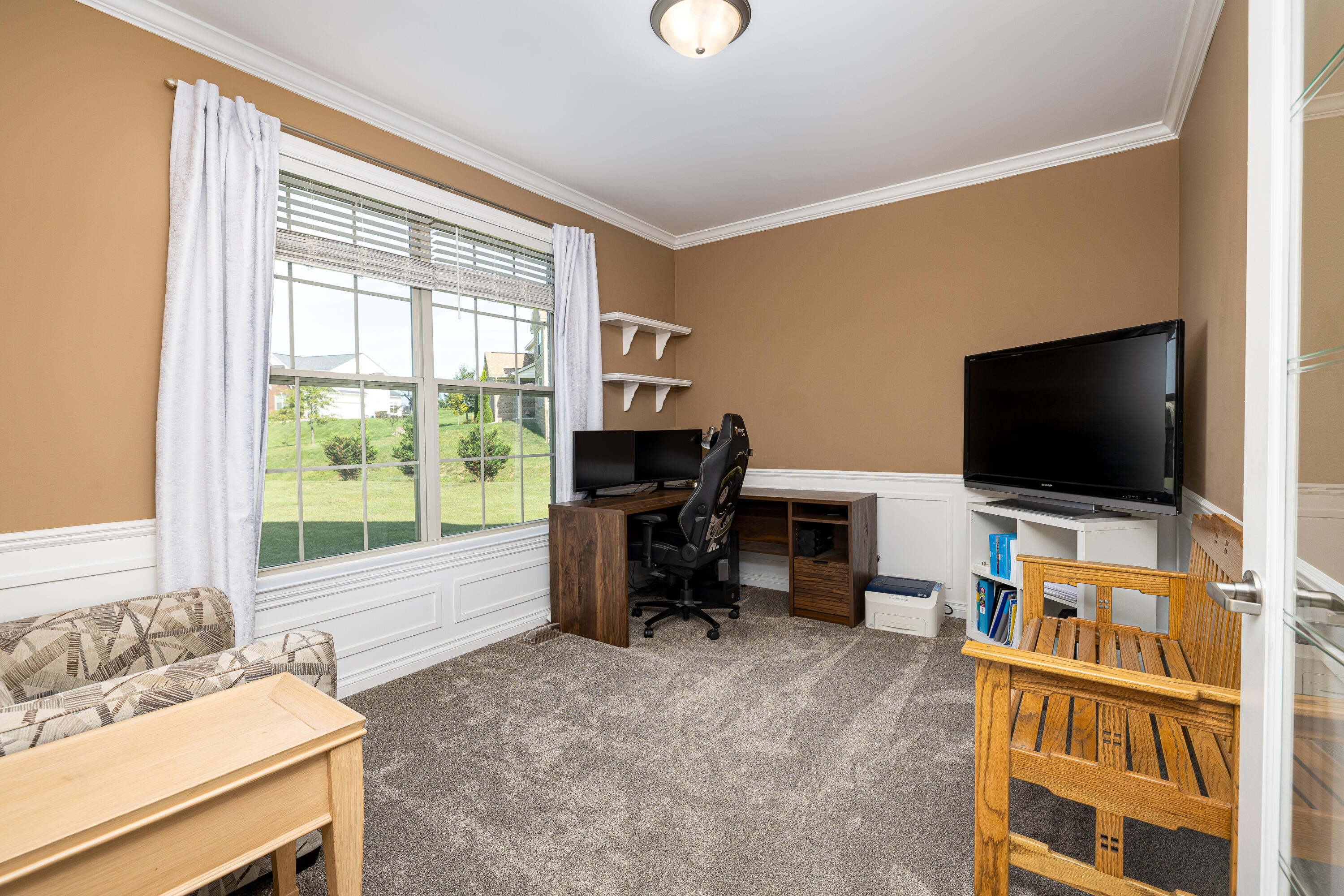 672 Meadow Hill Road Property Photo 8