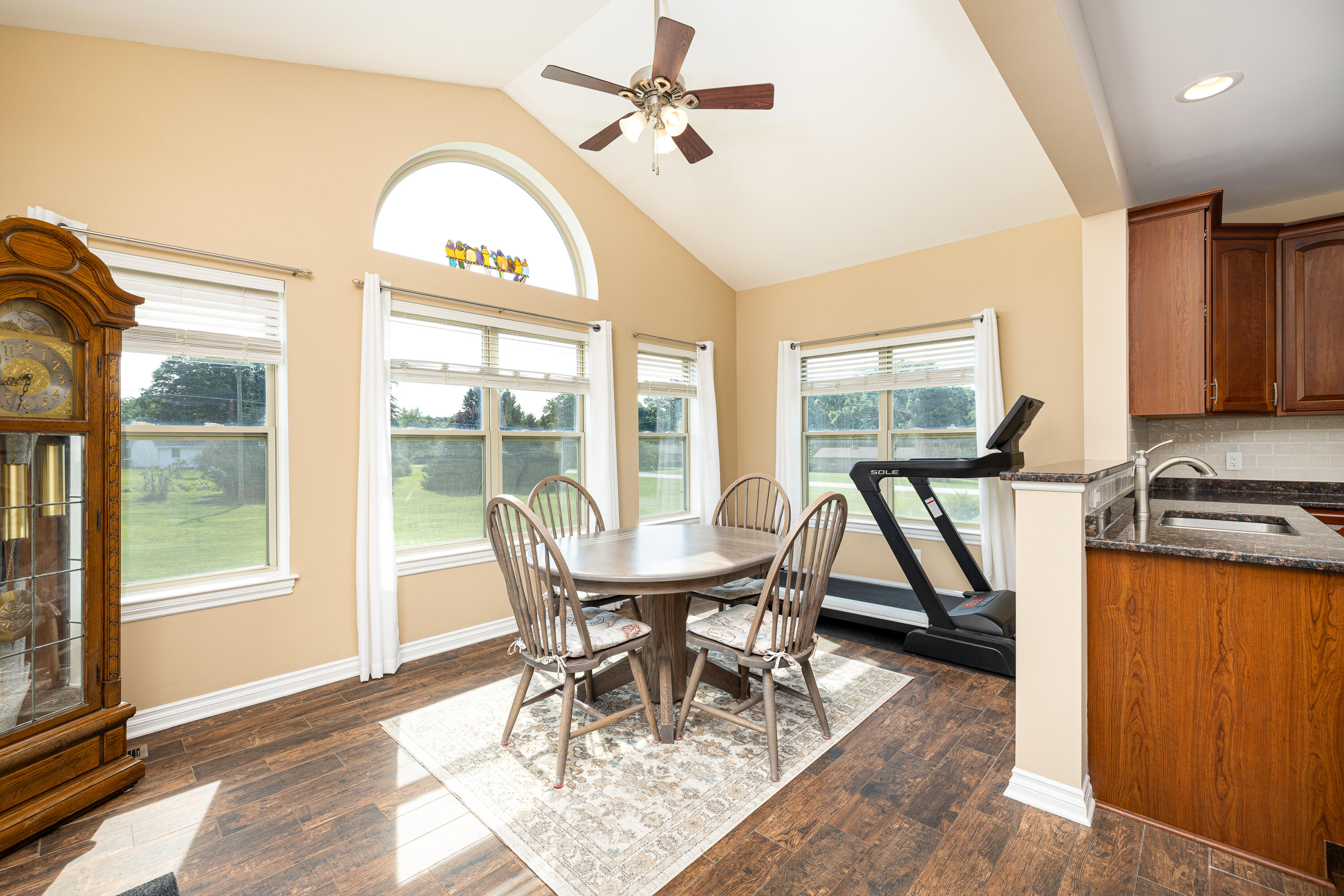 672 Meadow Hill Road Property Photo 15