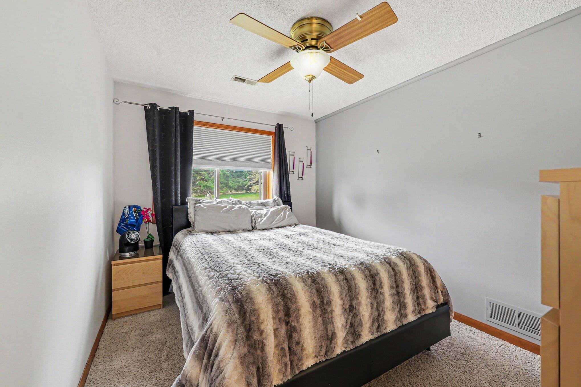 2541 Struthers Road Property Photo 13